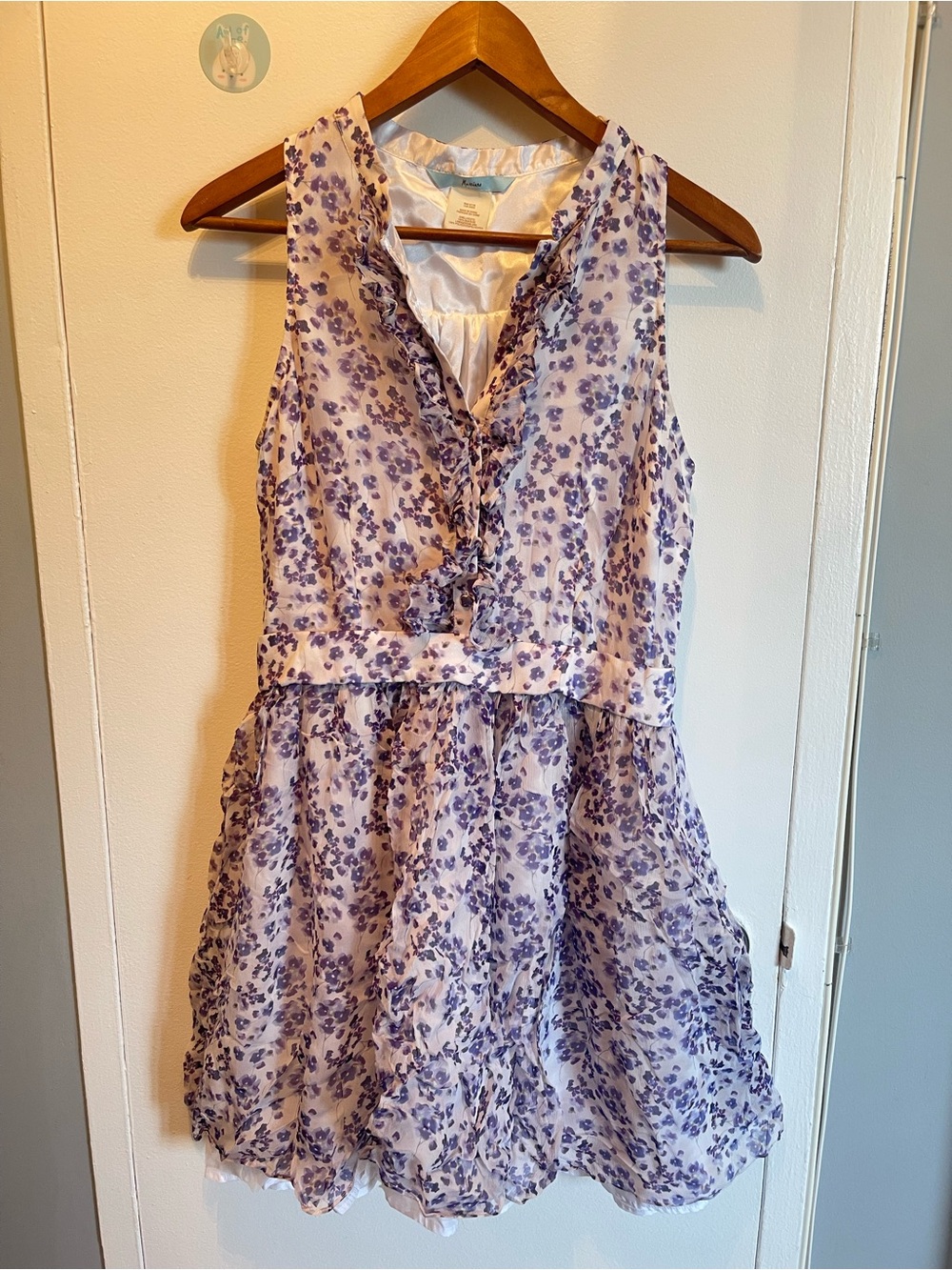 Nwot Floral Lavender Sleeveless Ruffled Dress Size M pit to pit 17 inches